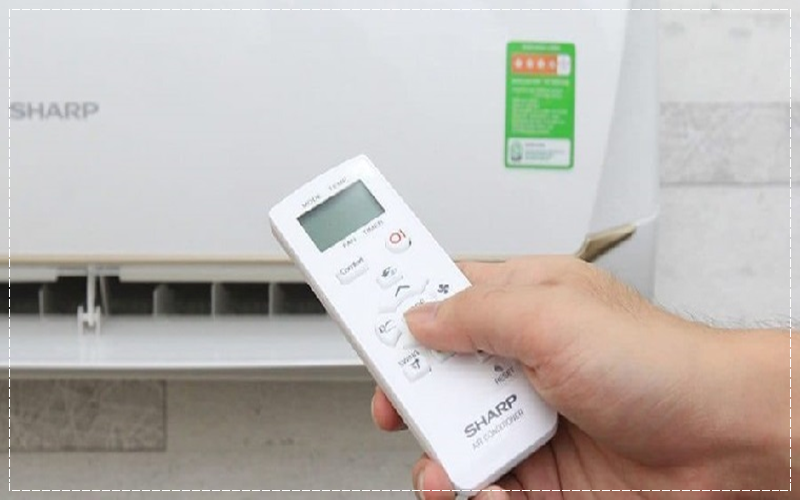 Khi phòng đã đủ lạnh, nhấn lại nút Jet này để tắt chế độ làm lạnh hiệu quả, tránh lãng phí nhiều điện năng.
